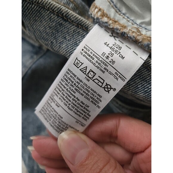 Gap Denim Girlfriend Jeans Womens Size 2 26 Distressed Raw Hem Acid Wash Womens - Picture 11 of 17